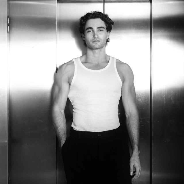 Swiss model Pascal in front of the camera inside the 260qm studio lift in Schönenwerd