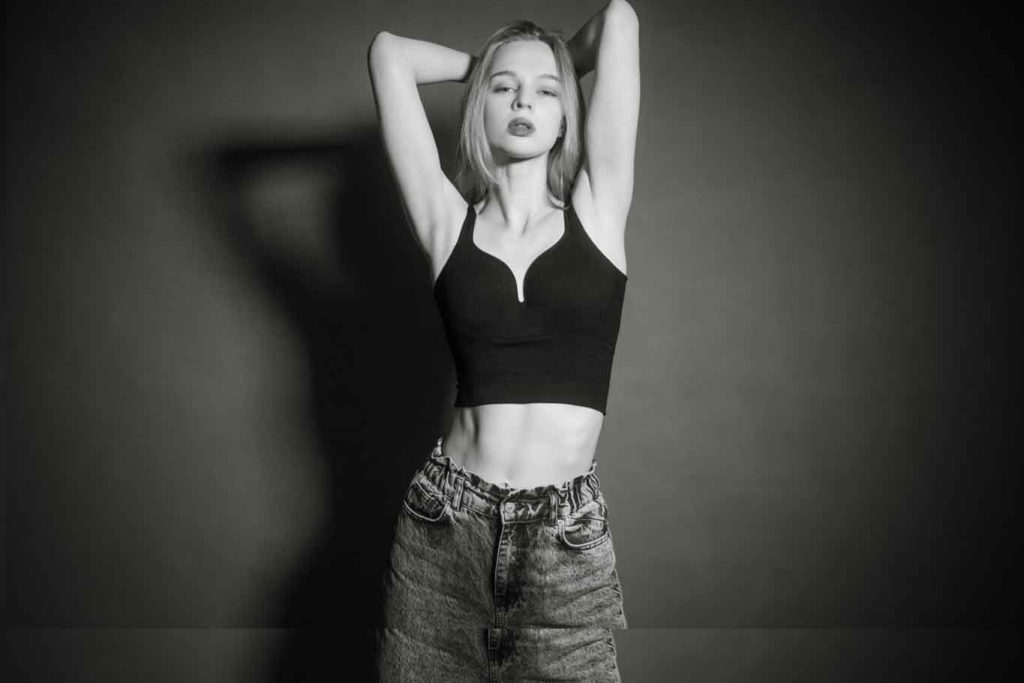 Olivia Miller photo shoot