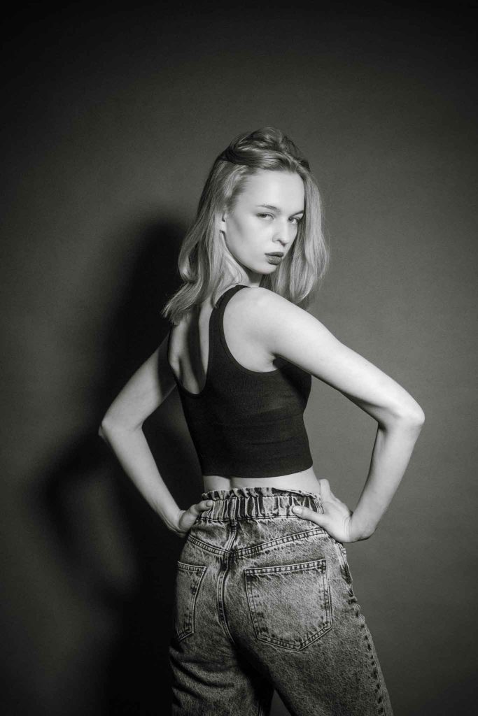 Olivia Miller photo shoot