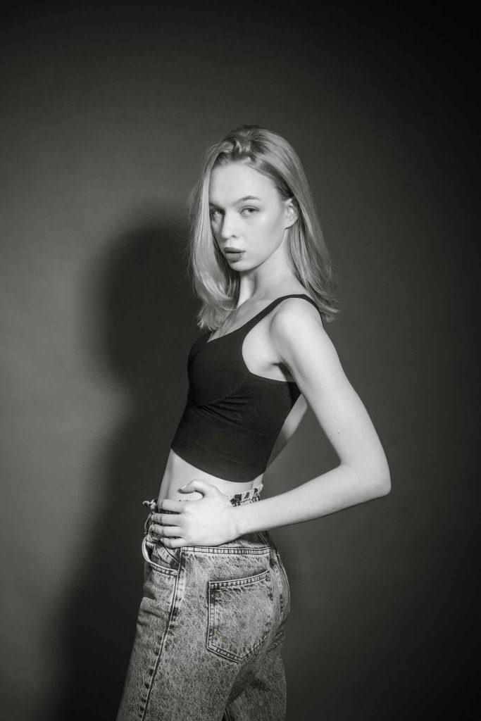 Olivia Miller photo shoot